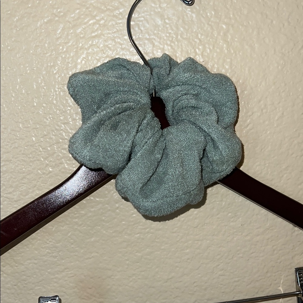 Gilly Hicks Green Scrunchie